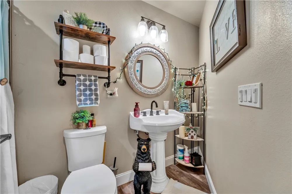1813 Zermatt Drive Pine Mountain Club, CA 93222