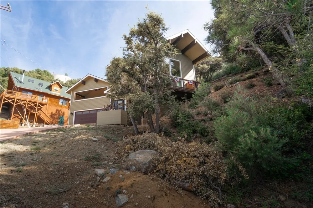 1813 Zermatt Drive Pine Mountain Club, CA 93222