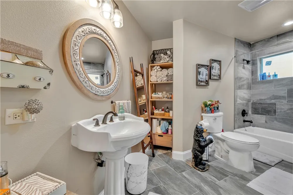 1813 Zermatt Drive Pine Mountain Club, CA 93222