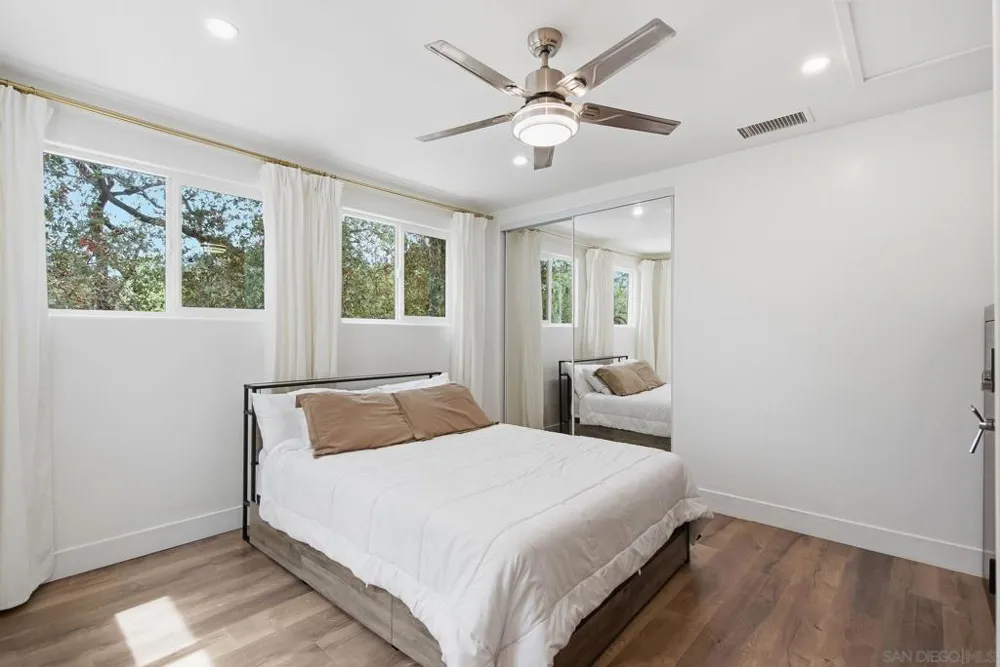 10243 Canyon Escondido, CA 92026