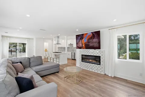 10243 Canyon