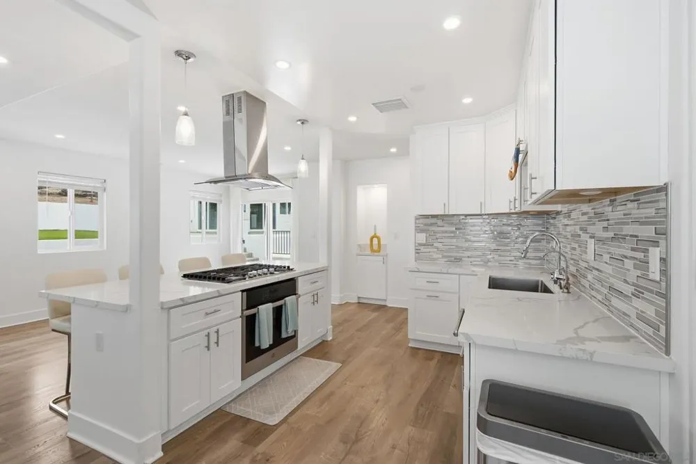 10243 Canyon Escondido, CA 92026