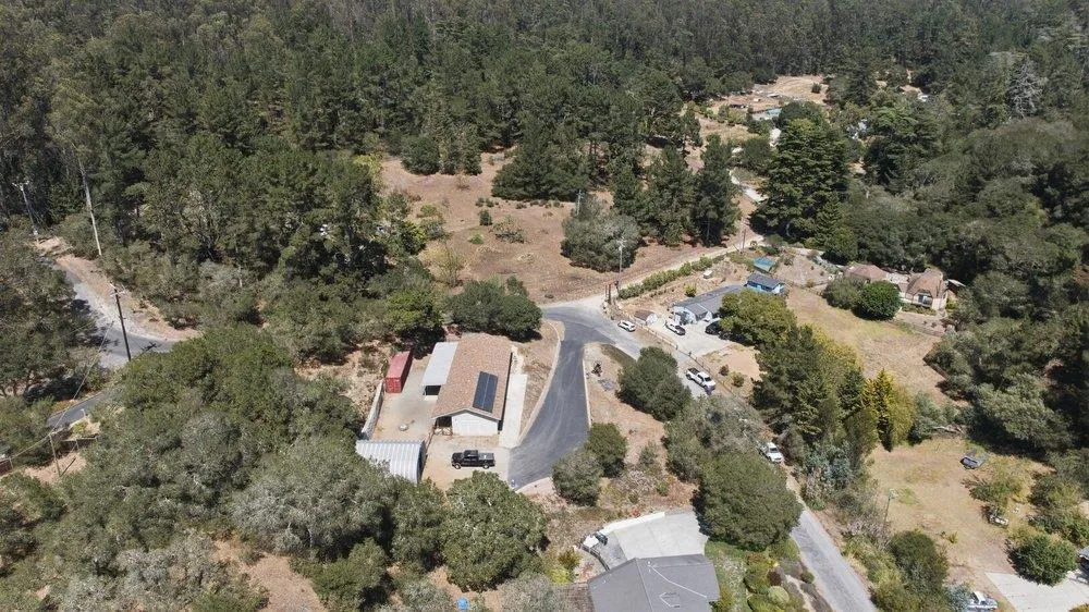 819 Lewis Road Royal Oaks, CA 95076