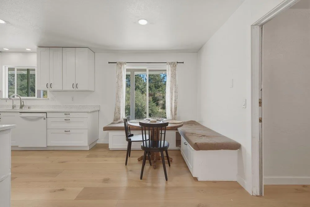 819 Lewis Road Royal Oaks, CA 95076