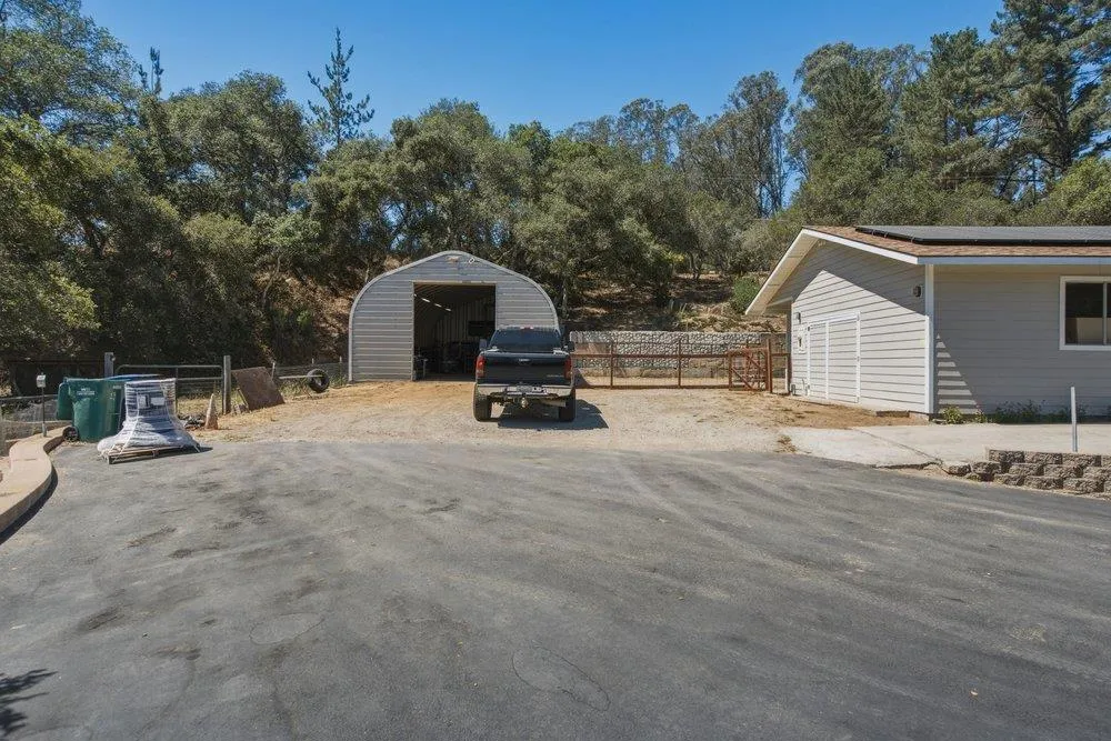 819 Lewis Road Royal Oaks, CA 95076
