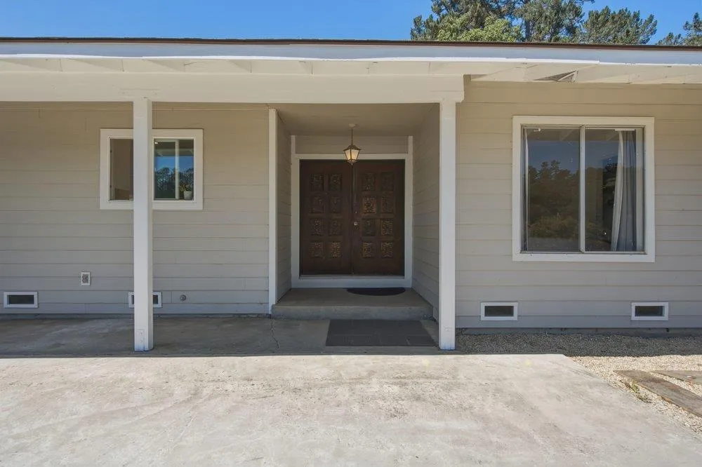 819 Lewis Road Royal Oaks, CA 95076