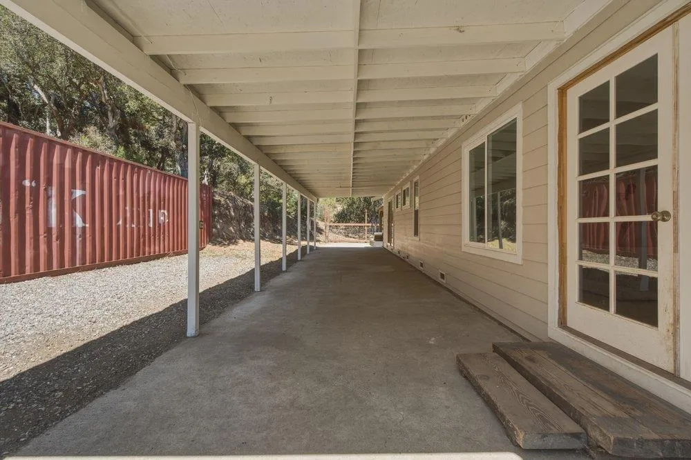 819 Lewis Road Royal Oaks, CA 95076