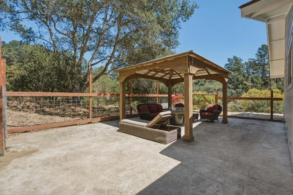 819 Lewis Road Royal Oaks, CA 95076
