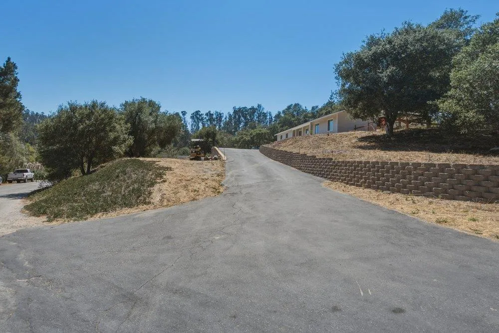 819 Lewis Road Royal Oaks, CA 95076