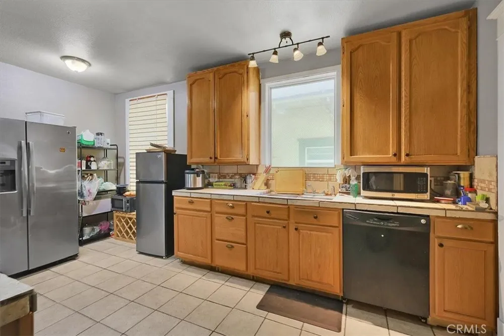 517 6th Street Marysville, CA 95901