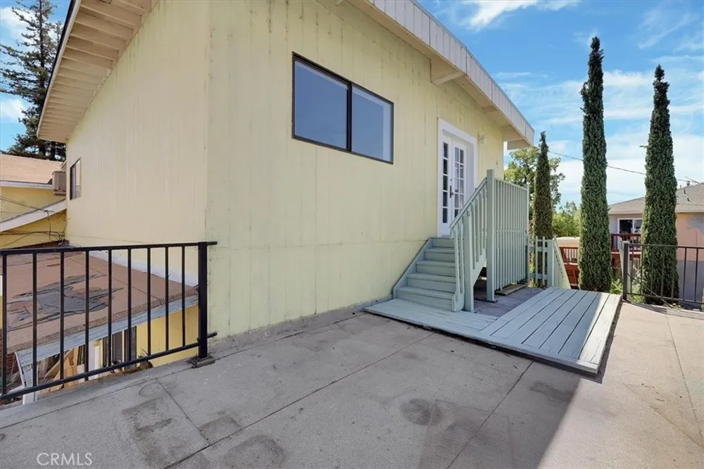 517 6th Street Marysville, CA 95901