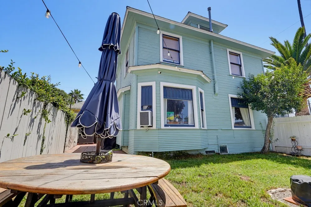 551 W 8th Street Long Beach, CA 90813