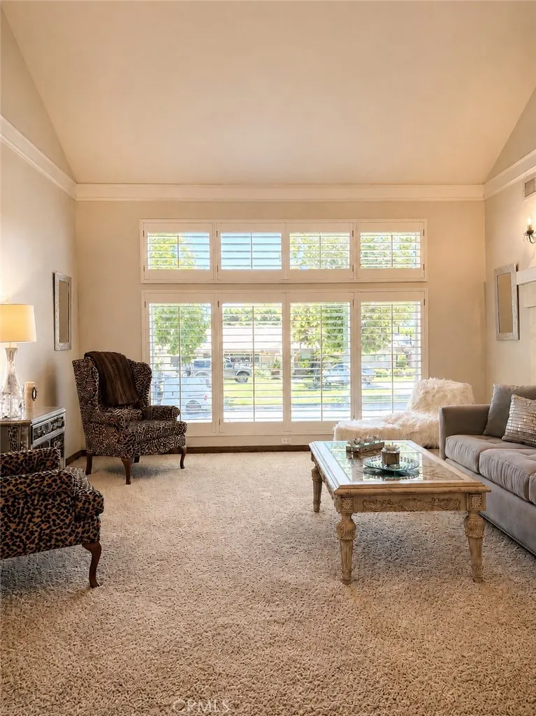 1675 Quince Way Upland, CA 91784