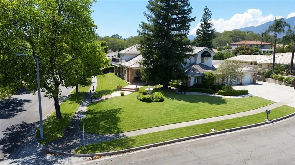 1675 Quince Way Upland, CA 91784