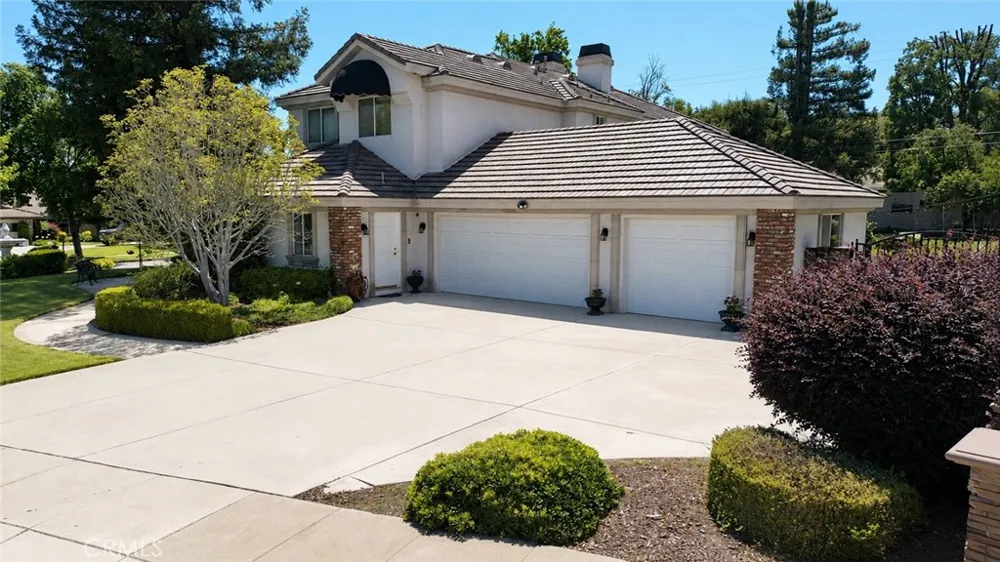 1675 Quince Way Upland, CA 91784