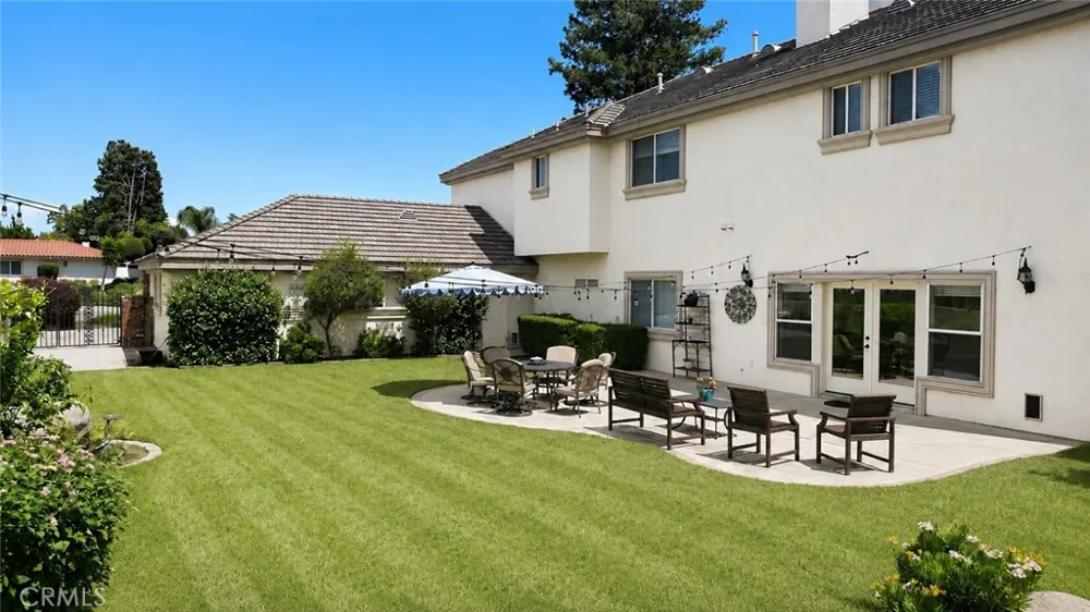 1675 Quince Way Upland, CA 91784