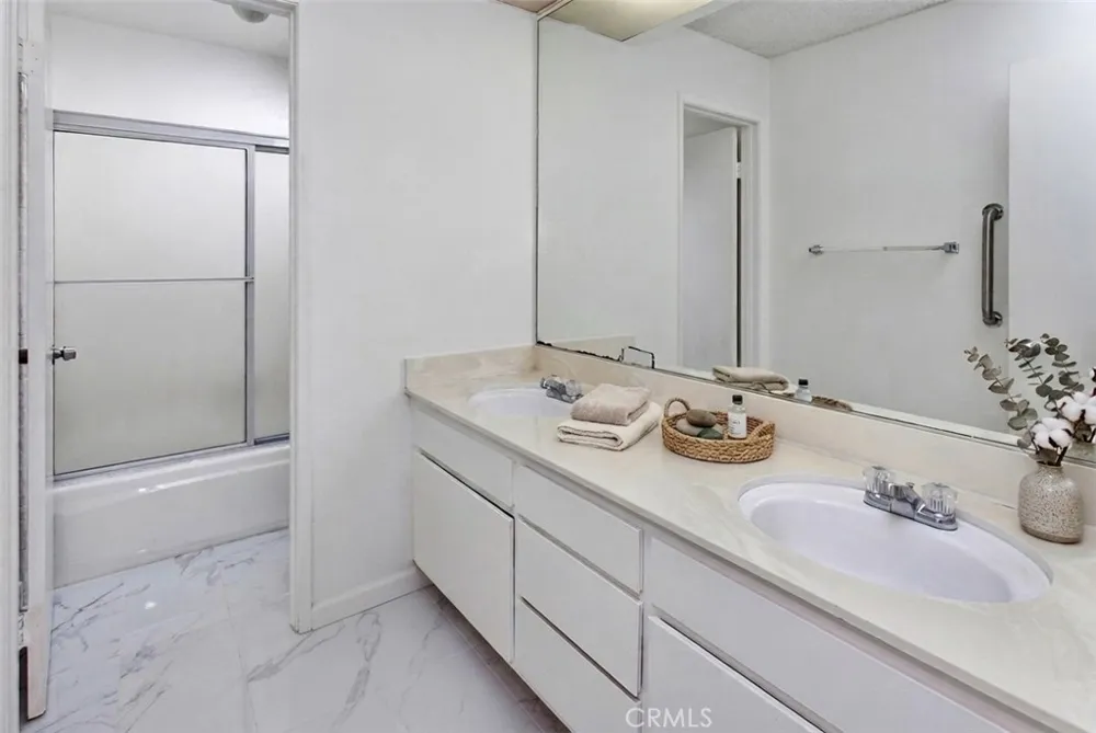 23633 Del Cerro Circle West Hills, CA 91304