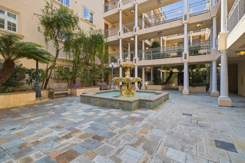 153 N San Mateo Drive #304 San Mateo, CA 94401