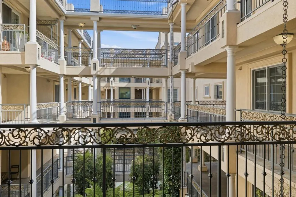 153 N San Mateo Drive #304 San Mateo, CA 94401