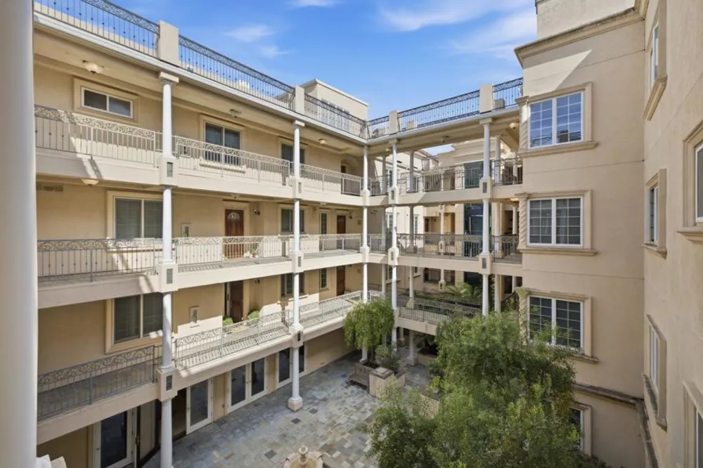 153 N San Mateo Drive #304 San Mateo, CA 94401