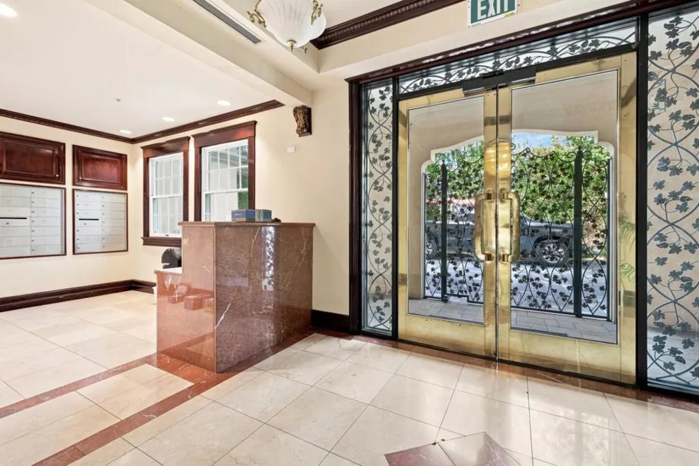 153 N San Mateo Drive #304 San Mateo, CA 94401