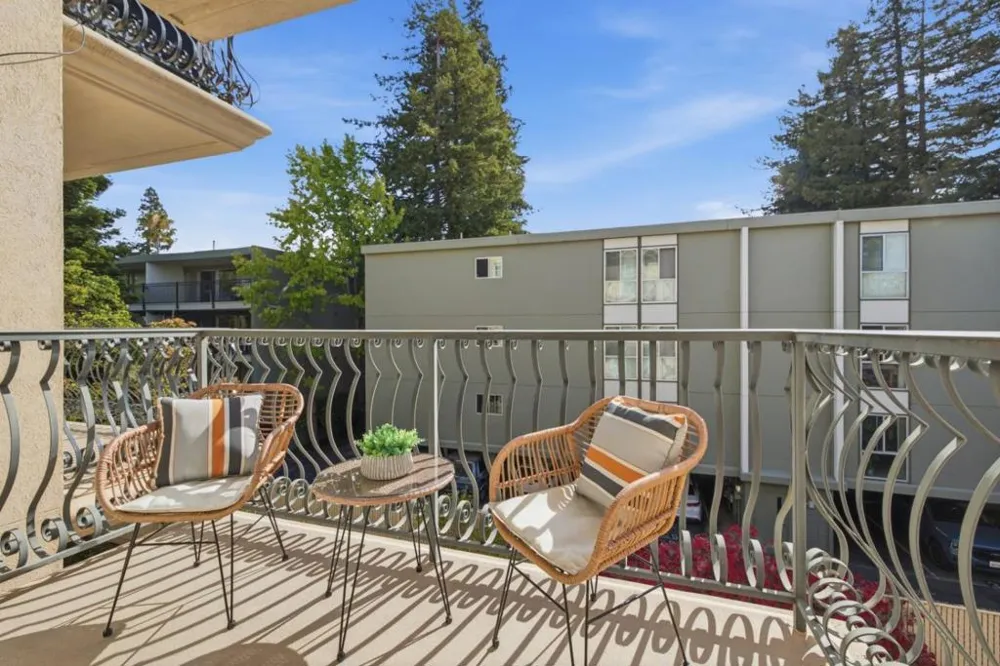 153 N San Mateo Drive #304 San Mateo, CA 94401