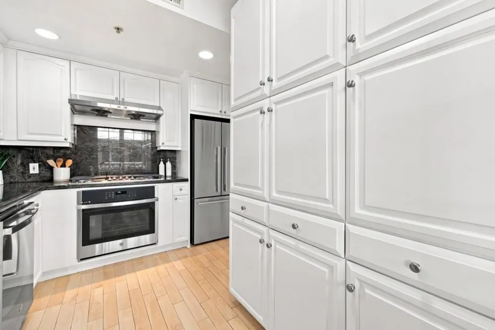 153 N San Mateo Drive #304 San Mateo, CA 94401