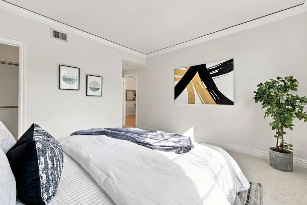 153 N San Mateo Drive #304 San Mateo, CA 94401