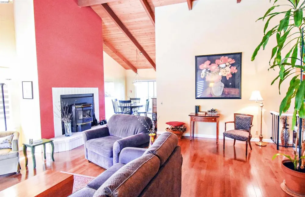 23101 Gold Springs Dr Columbia, CA 95310