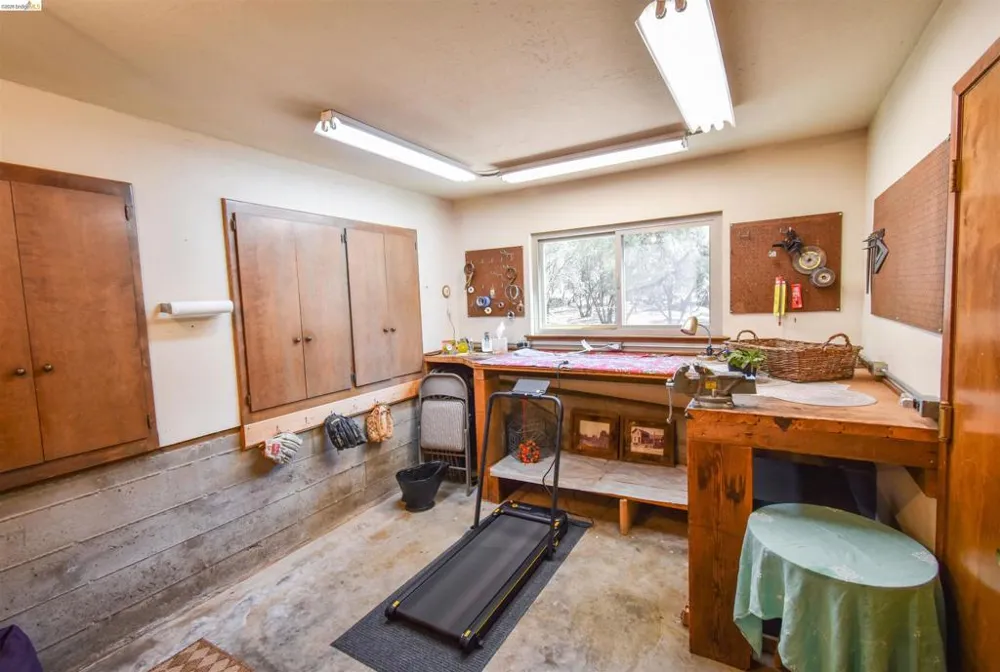 23101 Gold Springs Dr Columbia, CA 95310