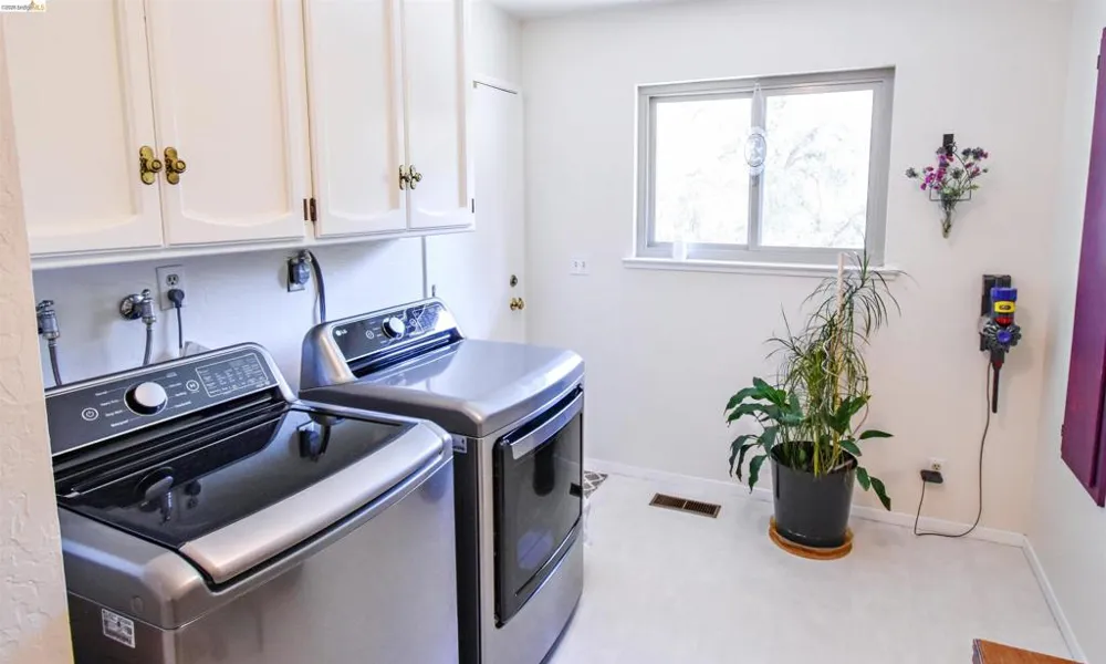 23101 Gold Springs Dr Columbia, CA 95310