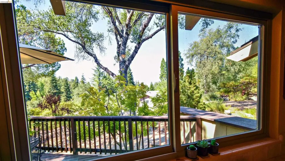 23101 Gold Springs Dr Columbia, CA 95310