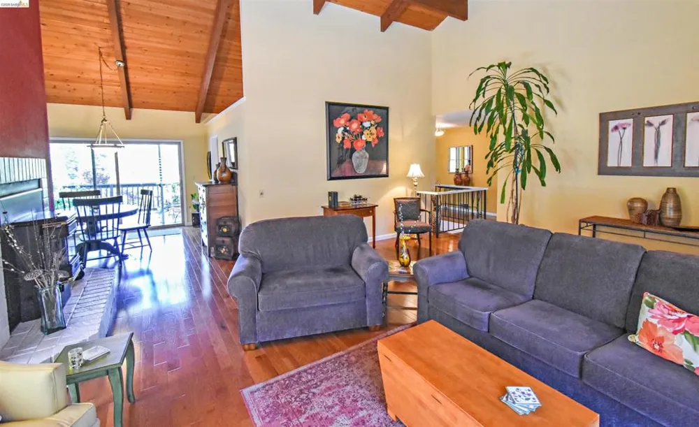 23101 Gold Springs Dr Columbia, CA 95310