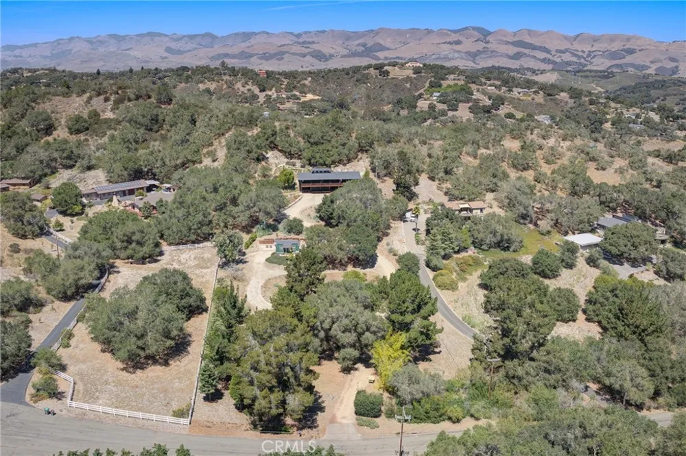 1615 Bee Canyon Road Arroyo Grande, CA 93420