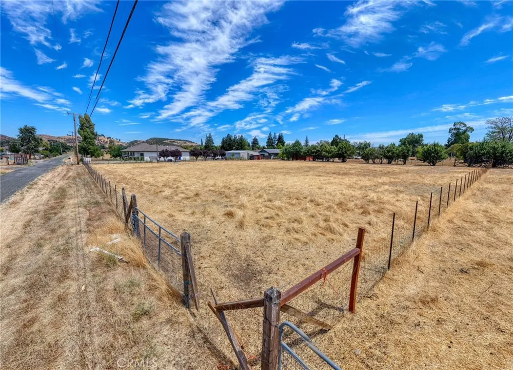 20900 San Diego Middletown, CA 95461