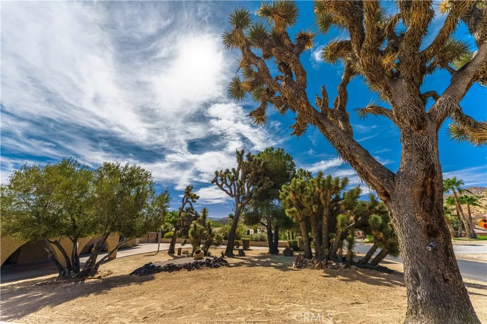 7569 San Remo Yucca Valley, CA 92284