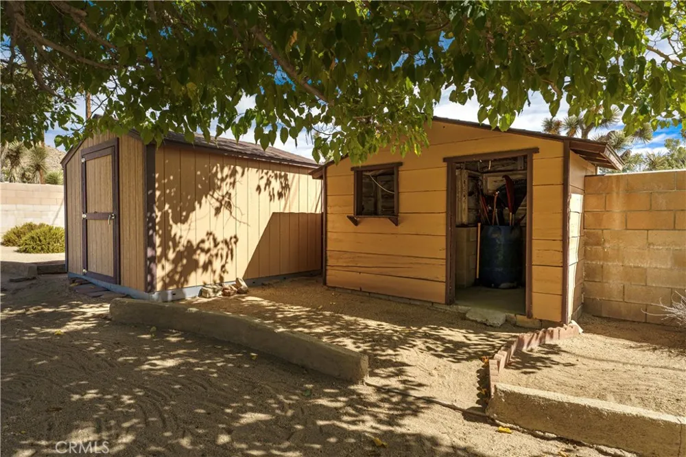 7569 San Remo Yucca Valley, CA 92284