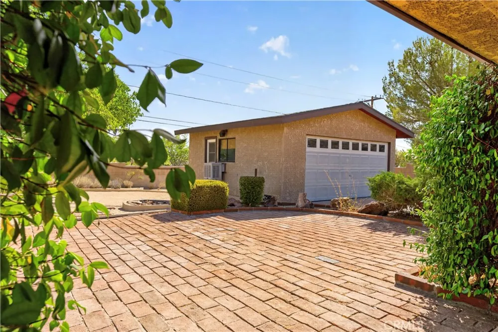 7569 San Remo Yucca Valley, CA 92284