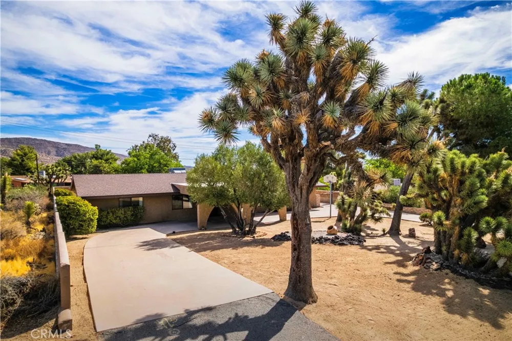 7569 San Remo Yucca Valley, CA 92284