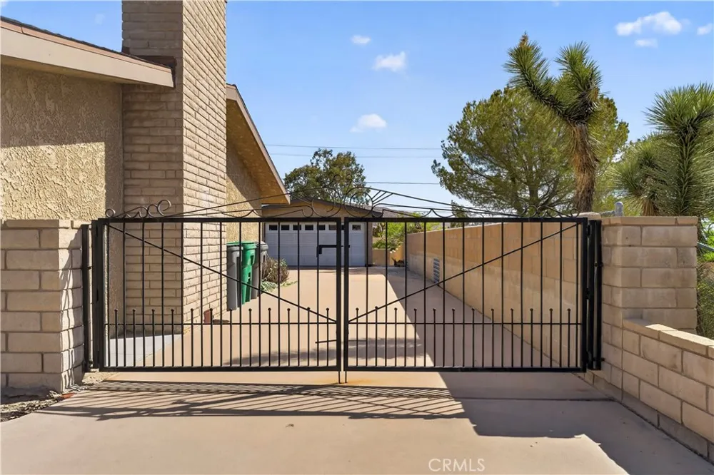 7569 San Remo Yucca Valley, CA 92284