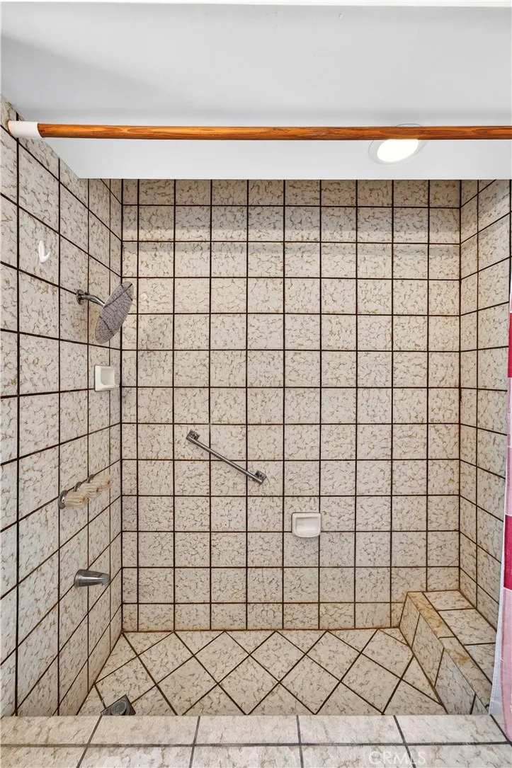 7569 San Remo Yucca Valley, CA 92284