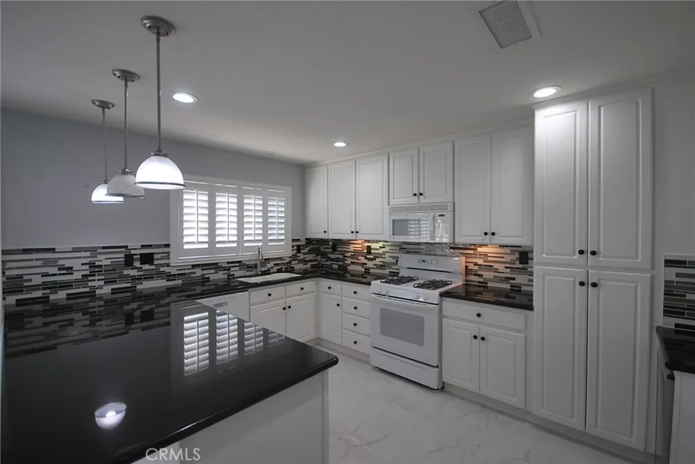 25725 Wagner Way #C Stevenson Ranch, CA 91381