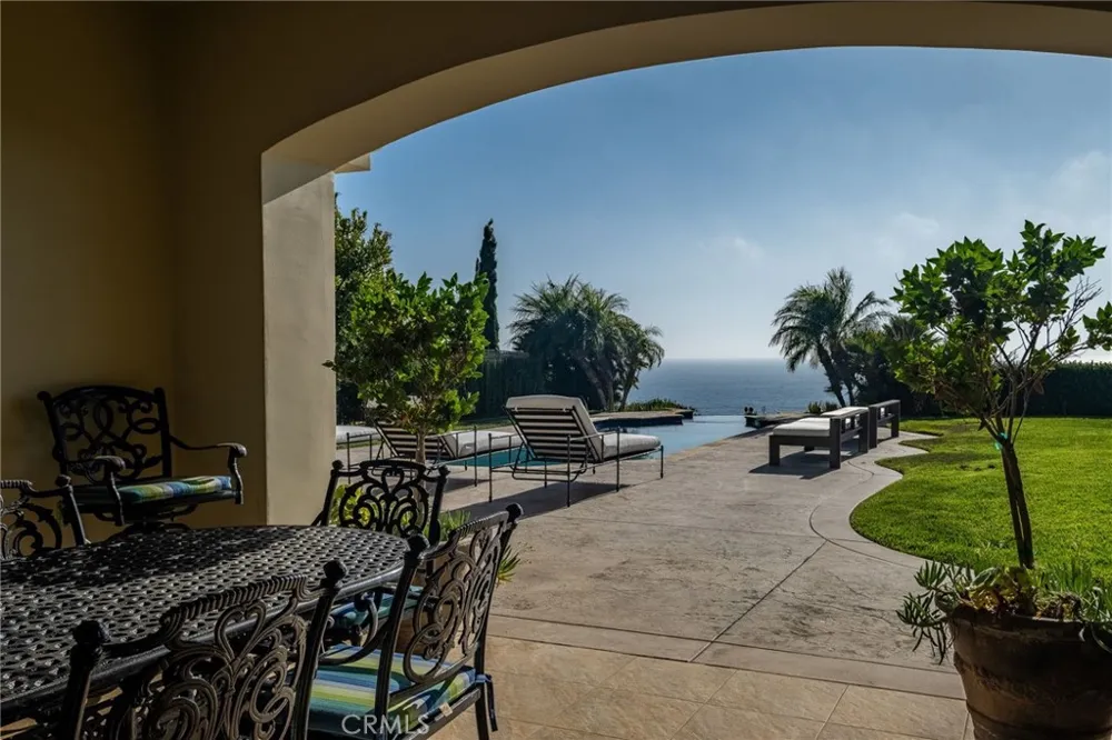 29 Via Del Cielo Rancho Palos Verdes, CA 90275