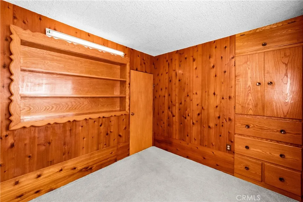 13704 Clark Bellflower, CA 90706