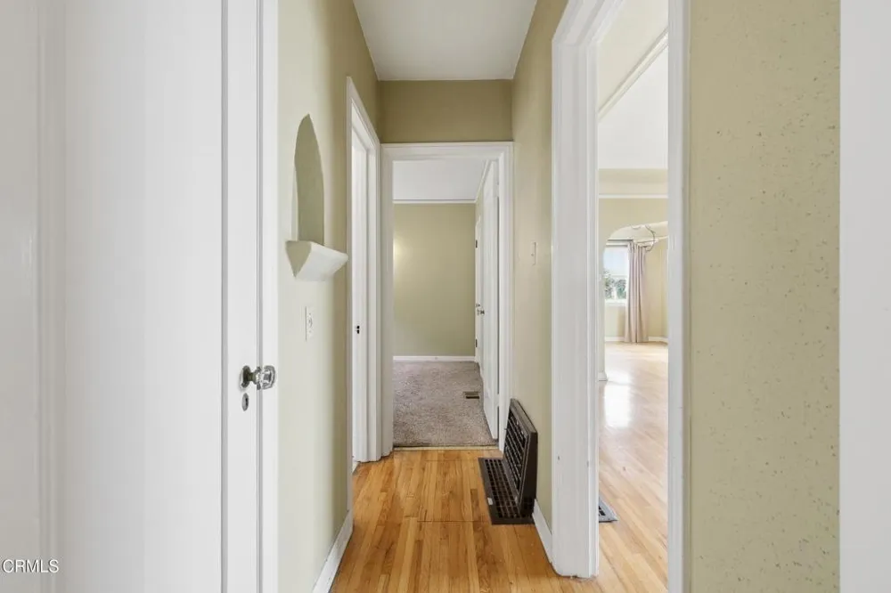2381 Hyland Ave. Avenue Ventura, CA 93001