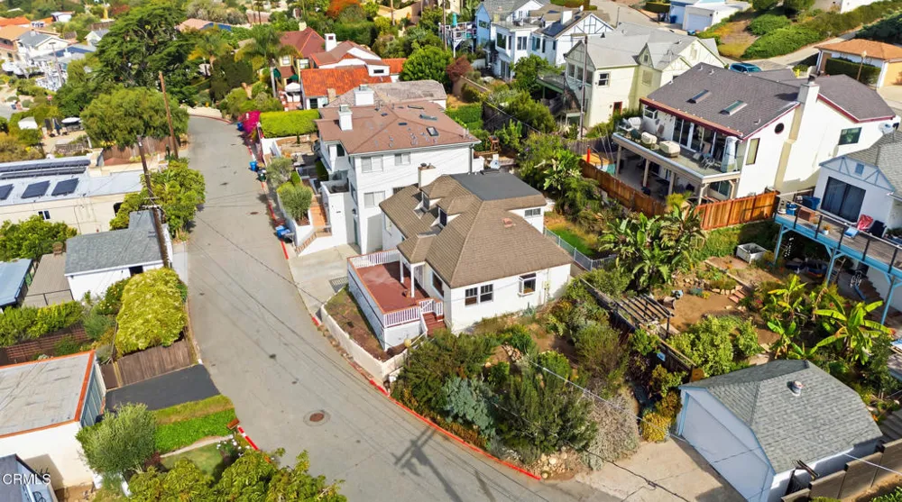 2381 Hyland Ave. Avenue Ventura, CA 93001