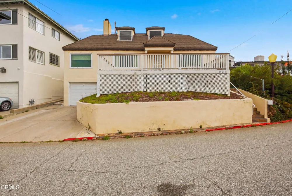 2381 Hyland Ave. Avenue Ventura, CA 93001