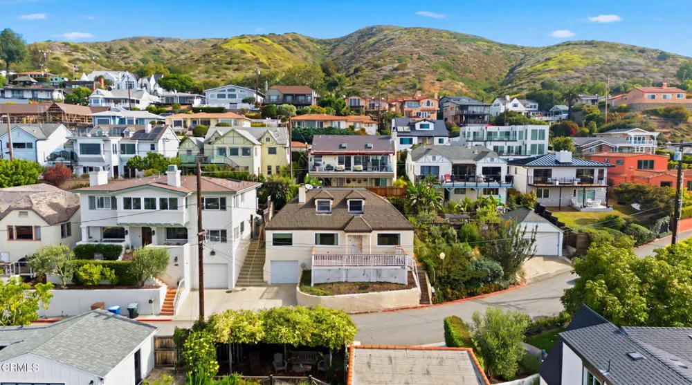 2381 Hyland Ave. Avenue Ventura, CA 93001