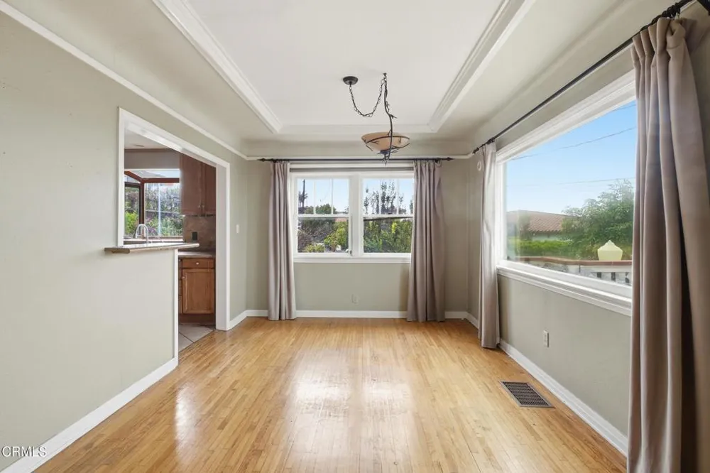 2381 Hyland Ave. Avenue Ventura, CA 93001