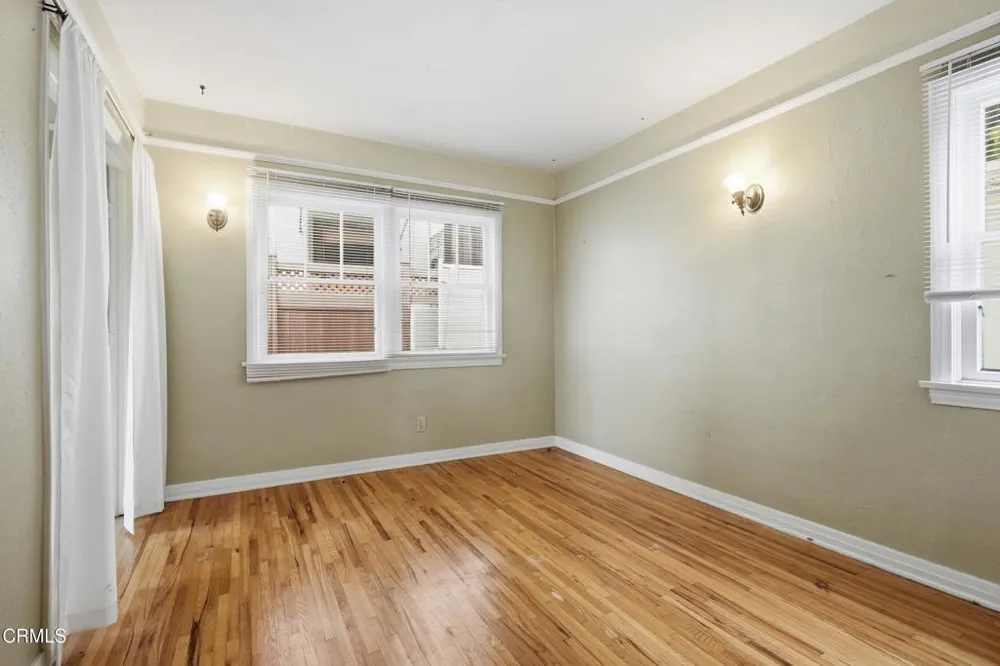 2381 Hyland Ave. Avenue Ventura, CA 93001